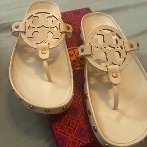 NWT…. TORY BURCH studded cream color slides…